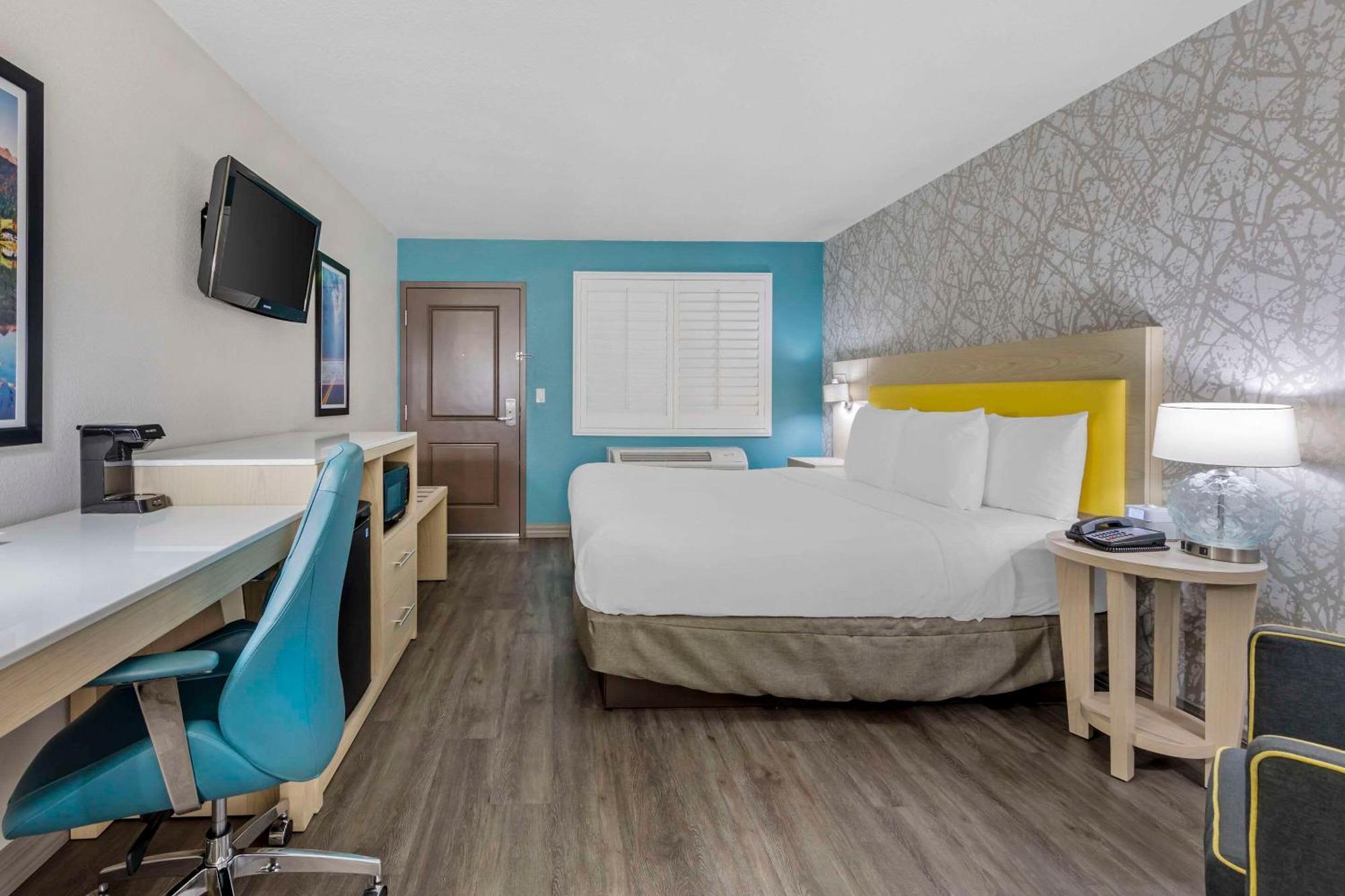 Hillstone Inn Tulare, Ascend Hotel Collection Extérieur photo